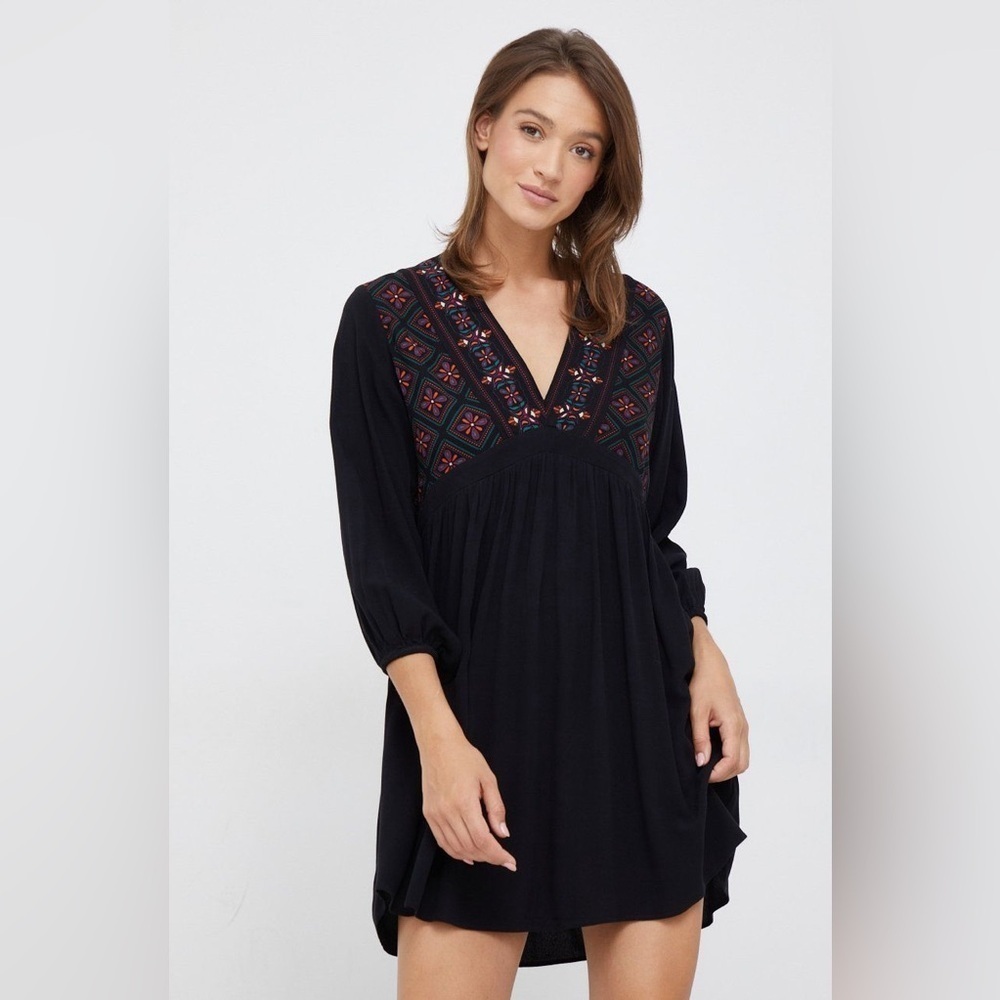 DESIGUAL Elegant Black Viscose Dress with Contrasting Details
